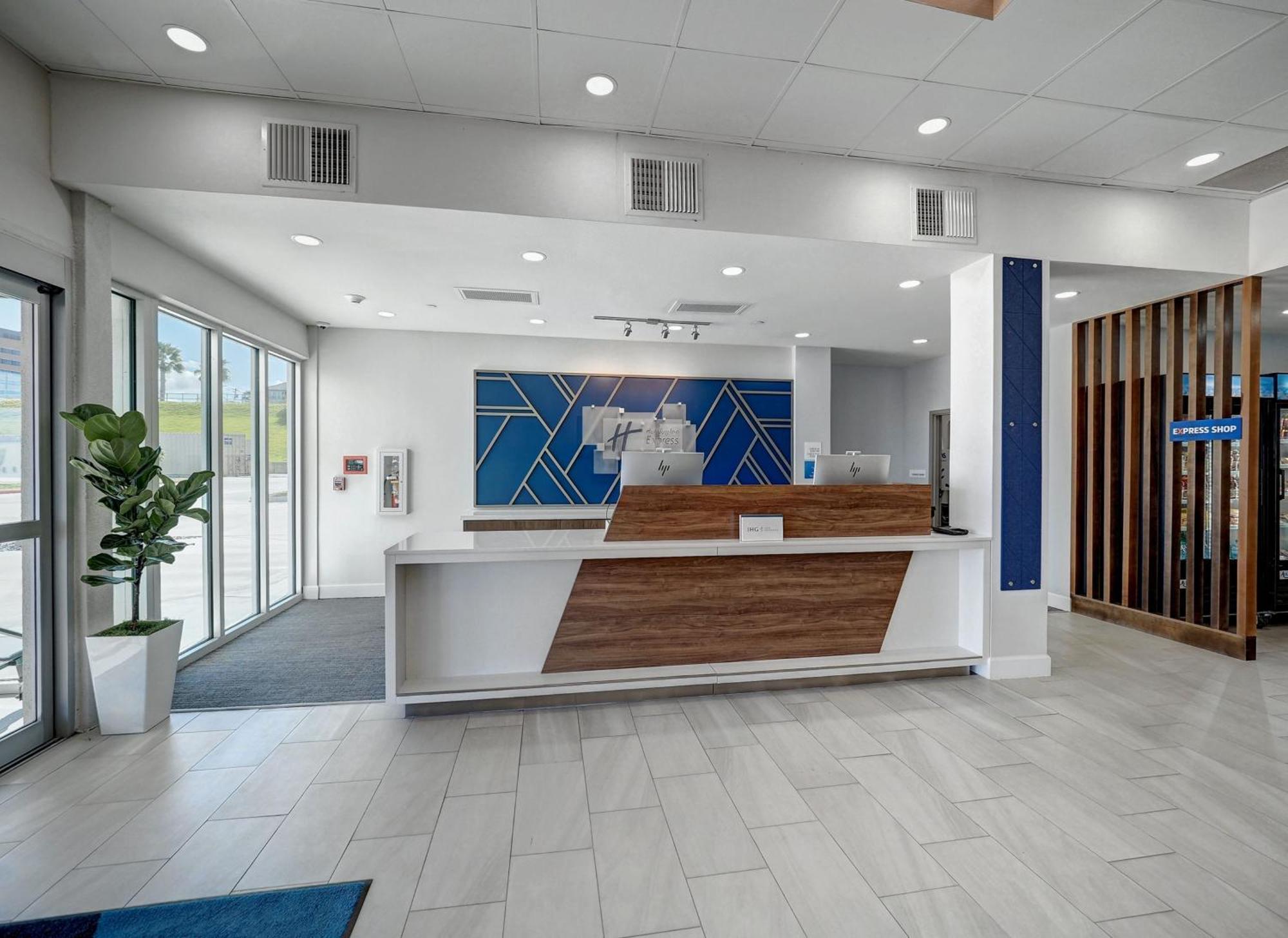 Holiday Inn Express Corpus Christi - Beachfront By Ihg Exterior foto