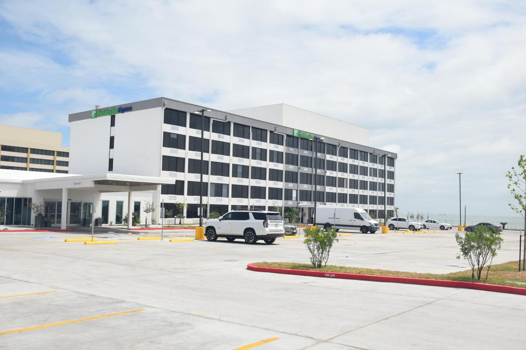 Holiday Inn Express Corpus Christi - Beachfront By Ihg Exterior foto